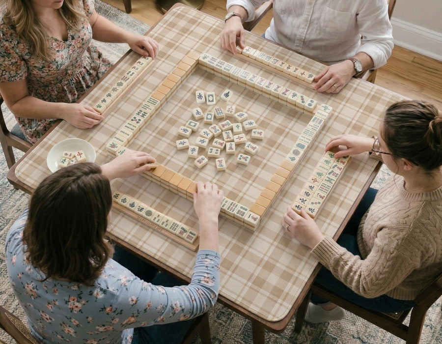 Beige plaid square mahjong mat with a cream tartan pattern.