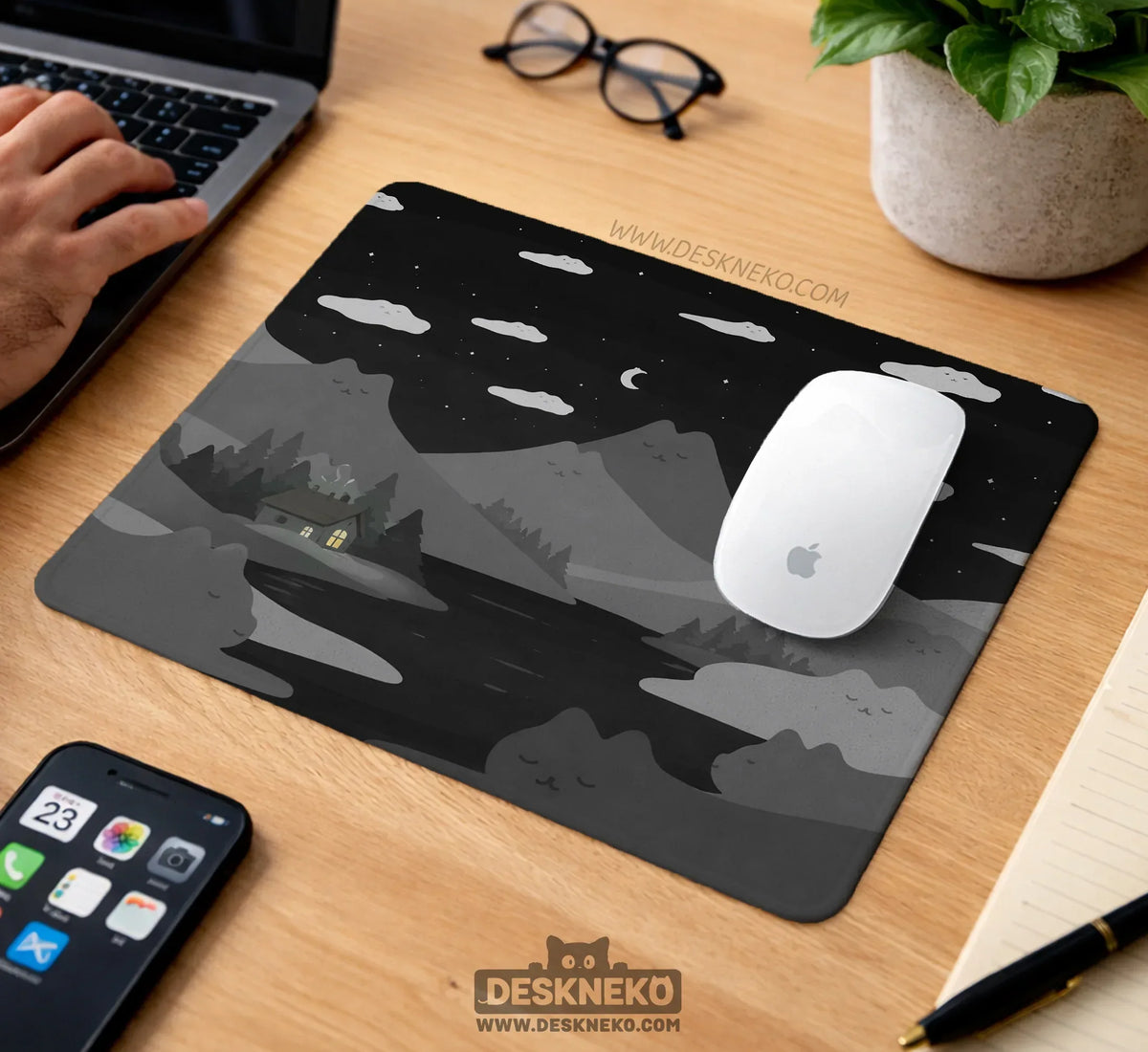 Midnight Cat Mountains Mousepad - Deskneko
