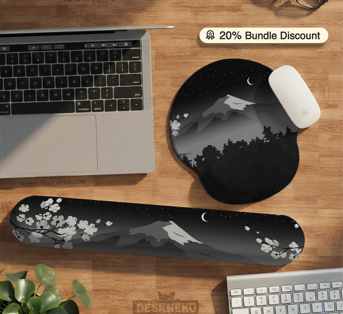 Black Mount Fuji Ergonomic Mousepad - Ergonomic Mousepads & Wrist Rests - Deskneko - Mousepads & Wrist Rests