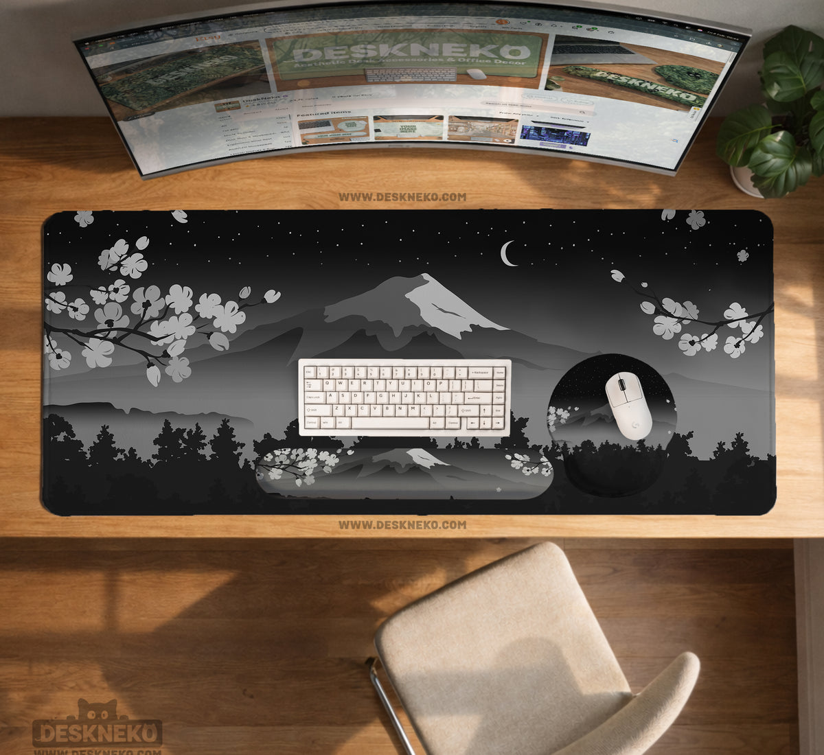 Black Mount Fuji Ergonomic Mousepad - Ergonomic Mousepads & Wrist Rests - Deskneko - Mousepads & Wrist Rests