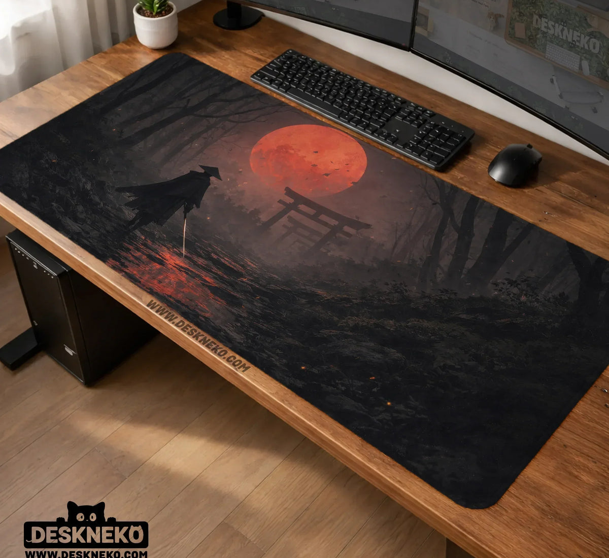 Samurai Red Moon Desk Mat Mousepad - Deskneko