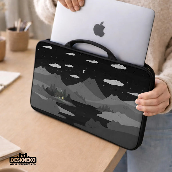 Black Cat Mountains Laptop Sleeve & Bag - Deskneko