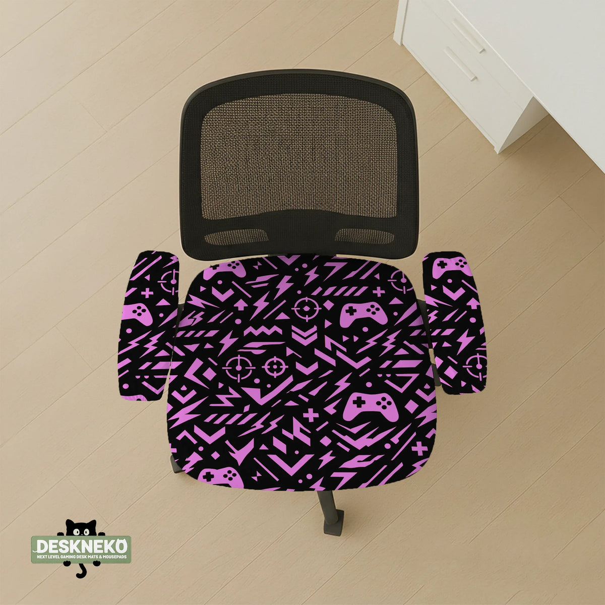 Black & Pink Chair Cover - Deskneko