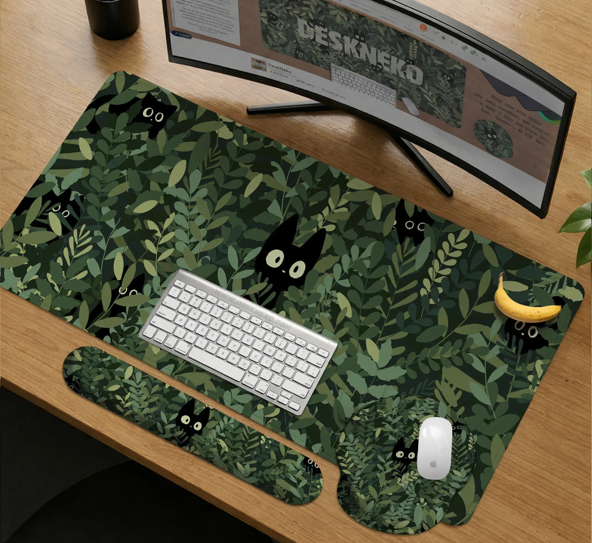 Botanical Cat Ergonomic Mousepad with Wrist Rest for Desk Comfort - Deskneko