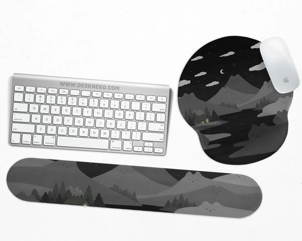 Midnight Cat Mountains Ergonomic Mousepad - Deskneko