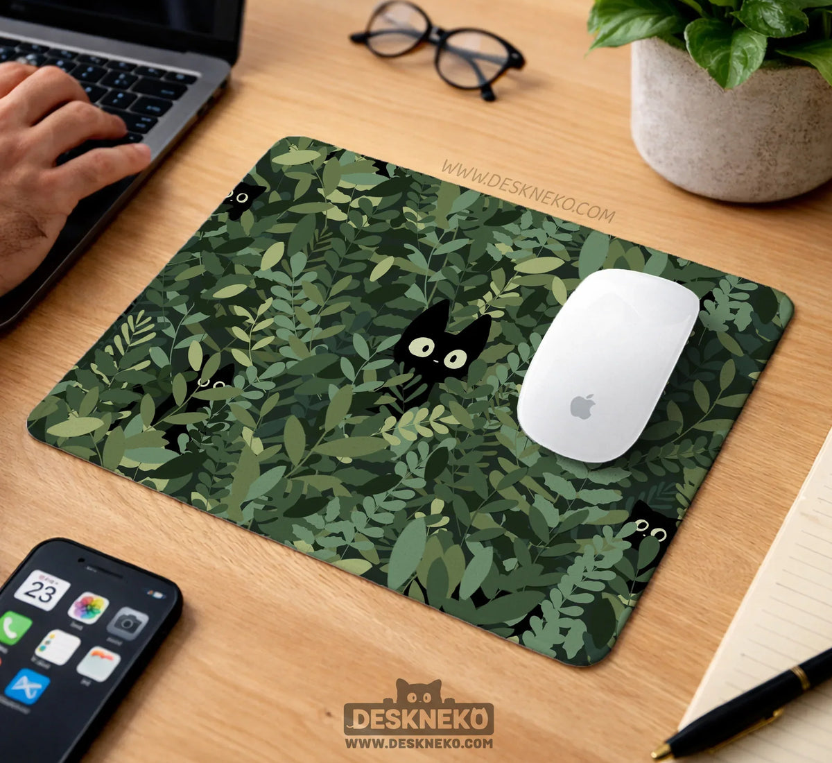 Botanical Cat Ergonomic Mousepad with Wrist Rest for Desk Comfort - Deskneko