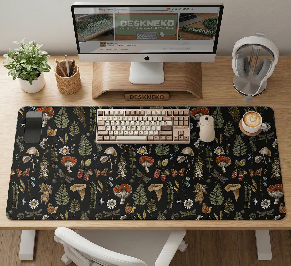Dark Botanical Desk Mat Mousepad - Desk Mat - Deskneko - Desk Mats & Mousepads