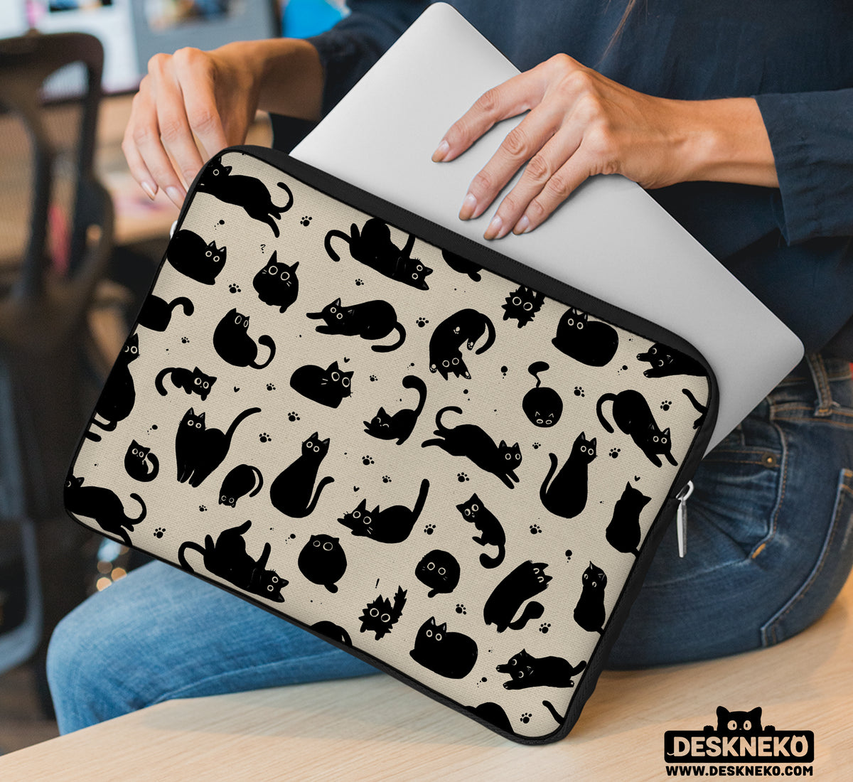 Cat Pattern Laptop Sleeve - Laptop Sleeve - Deskneko - Laptop Sleeves & Bags