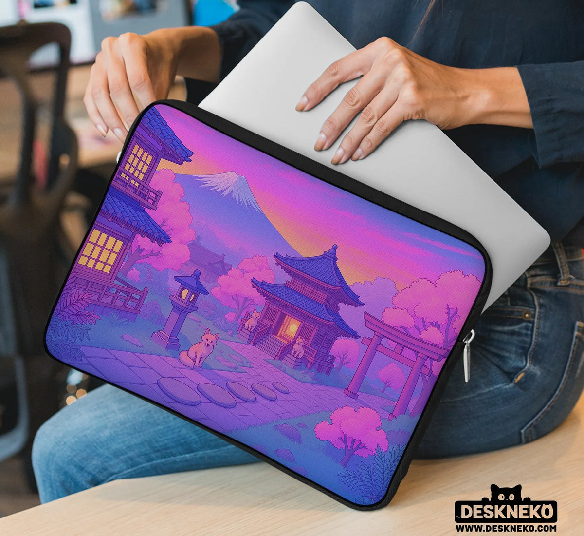 Kawaii Anime Laptop Sleeve & Bag - Deskneko