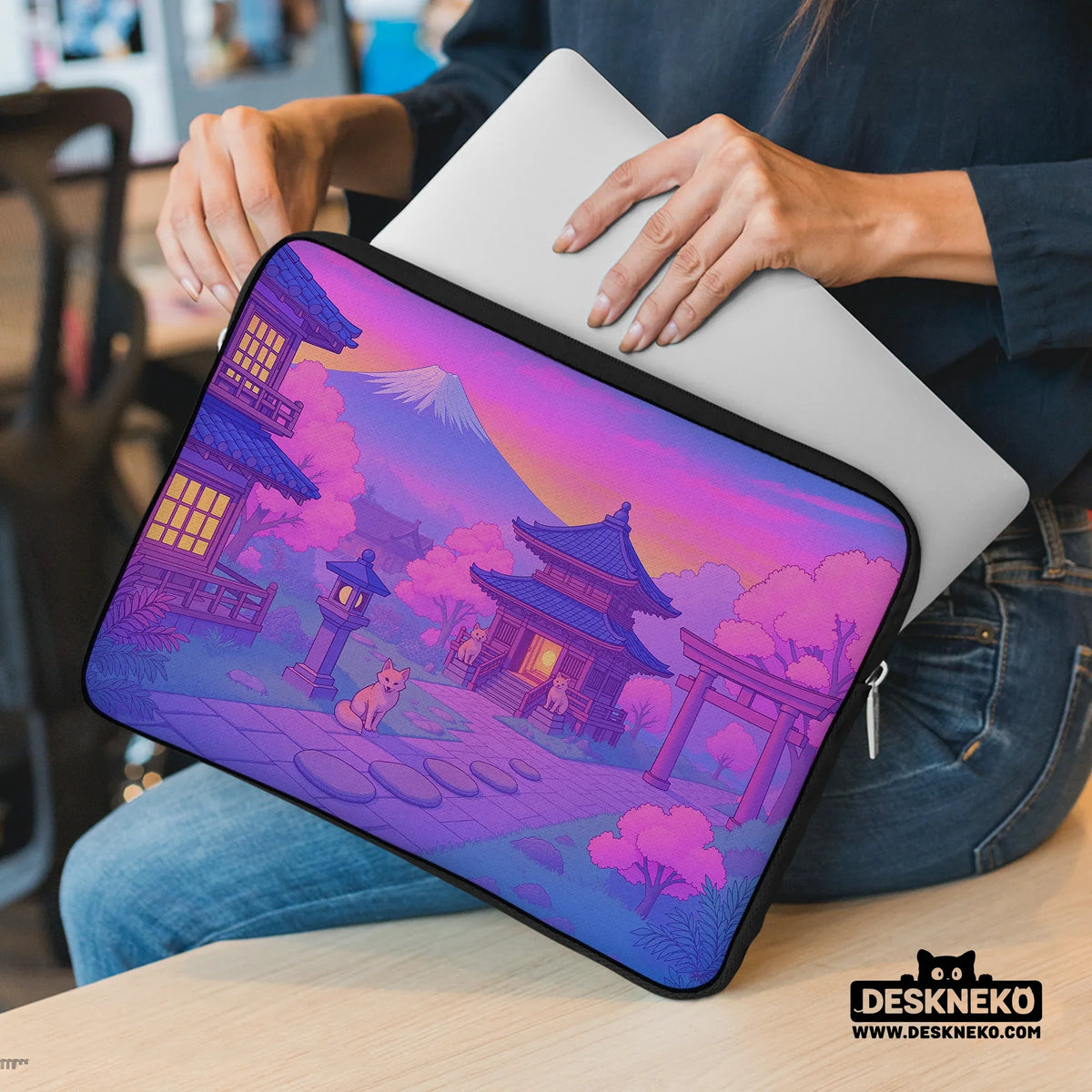 Kawaii Anime Laptop Sleeve & Bag - Deskneko