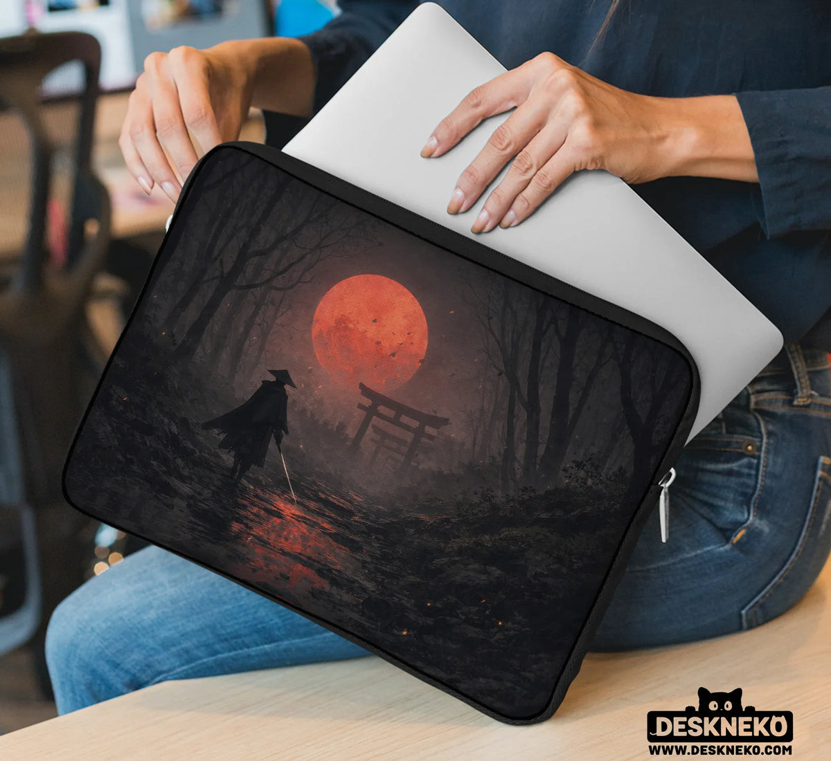 Samurai Red Moon Laptop Sleeve & Bag with Handle and Shoulder Strap - Deskneko
