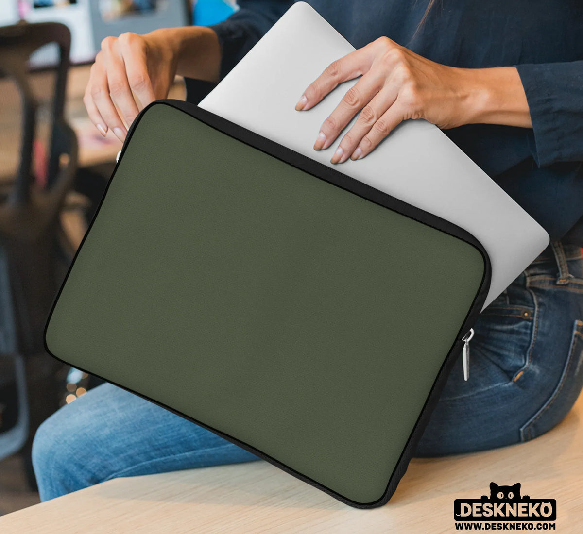 Midnight Olive Laptop Sleeve - Deskneko