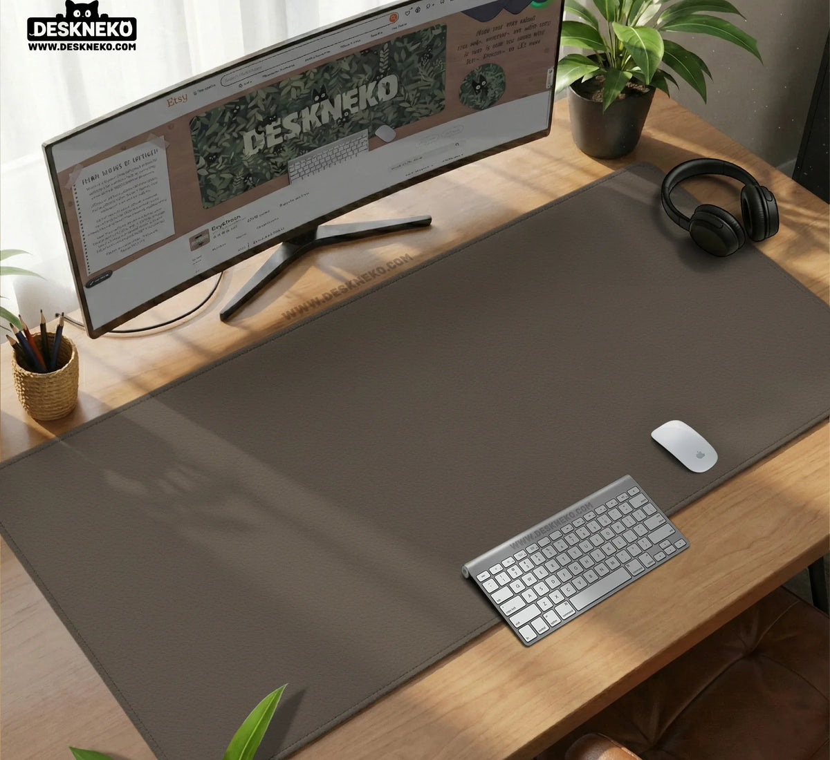 Cocoa Brown Minimalist - Deskneko