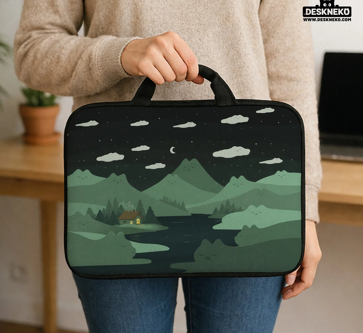 Green Cat Mountains Laptop Sleeve & Bag - Deskneko