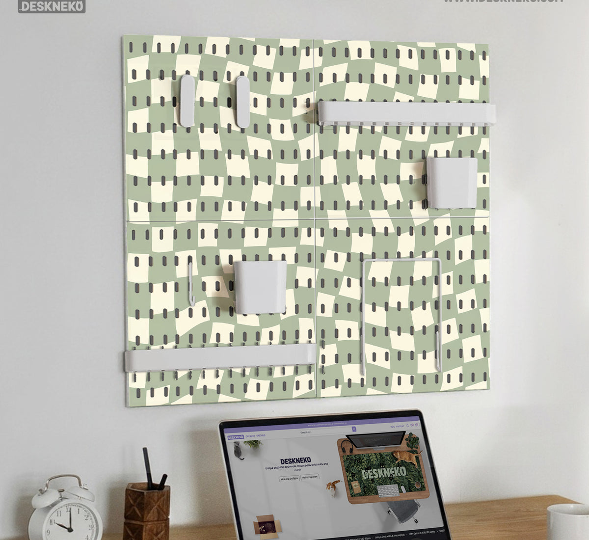 Green Checker Pegboard - Pegboard - Deskneko - Pegboards