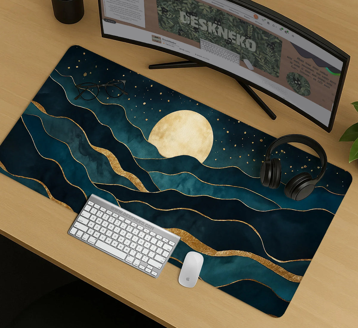 Moonrise Desk Mat - Deskneko