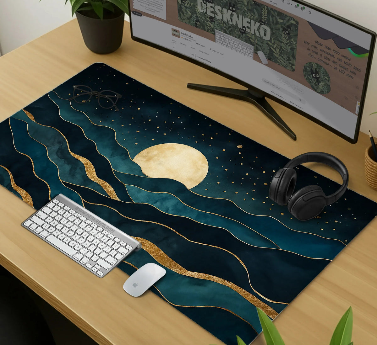 Moonrise Desk Mat - Deskneko