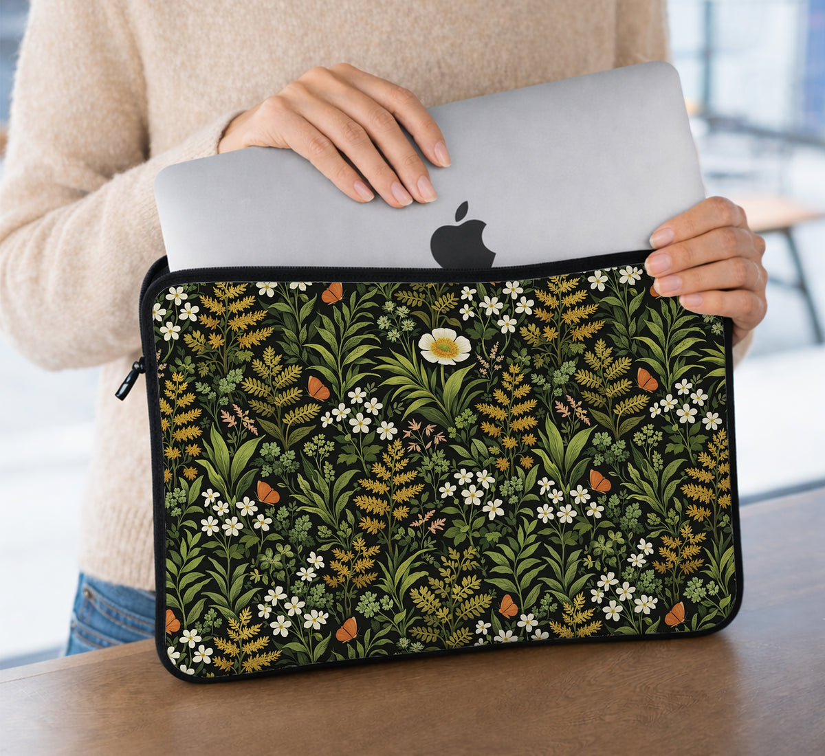 Wildflower Laptop Sleeve & Bag - Laptop Sleeve - Deskneko - Laptop Sleeves & Bags