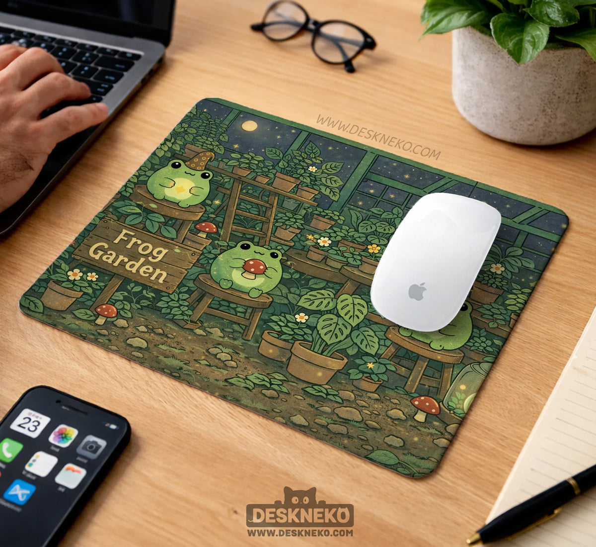 Frog Garden Deskmat - Deskneko
