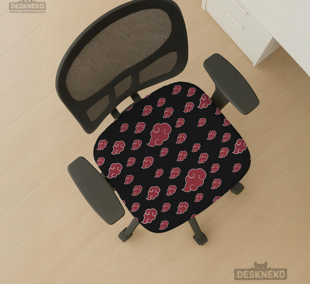 Black and red gaming chair cover with a red cloud pattern shown as multiple cover options, including full chair, back-and-seat, seat-only, and armrest-only styles.